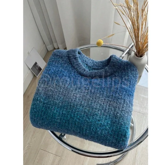 Blue Ombre Oversized Pullover Knit Sweater Round Neck Long SLeeve - Picture 7 of 16